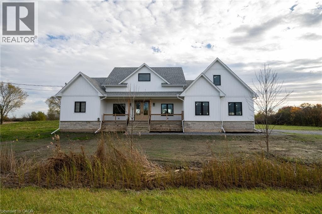 Single Family at 3809 NETHERBY Road, Fort Erie, Ontario - Photo 4 - RE/MAX Garden City Realty