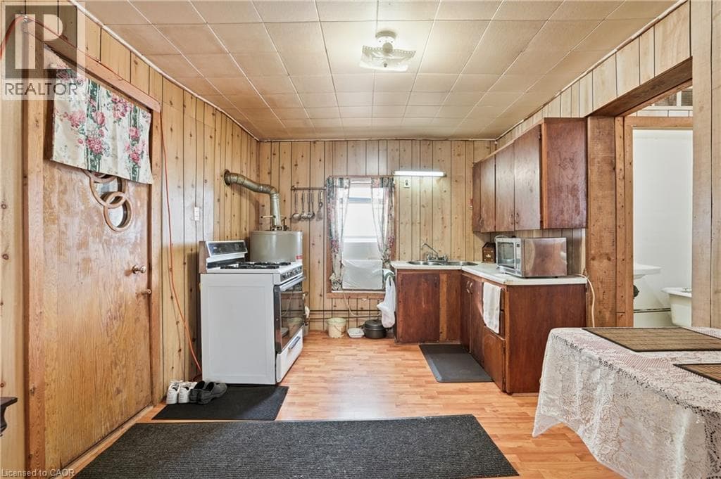 Single Family at 83 NICKEL Street, Port Colborne, Ontario - Photo 10 - RE/MAX Garden City Realty