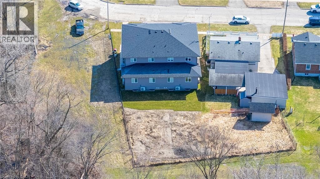 Multi-family at 40 PIETZ Avenue, Welland, Ontario - Photo 9 - RE/MAX Garden City Realty