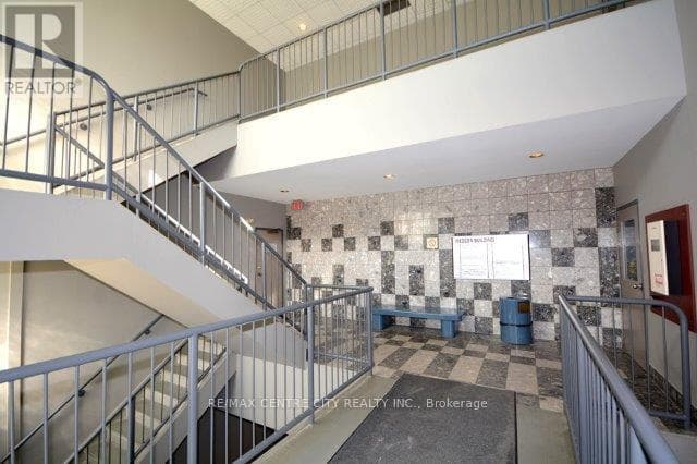 Retail at G20A- 339 WELLINGTON Road, London South (South G), Ontario - Photo 4 - RE/MAX Garden City Realty