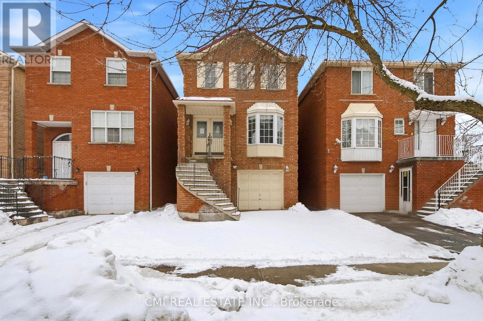 3 Forest Point Drive