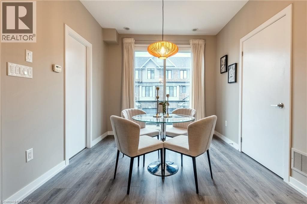 Single Family at 79 ESPLANADE Lane, Grimsby, Ontario - Photo 9 - RE/MAX Garden City Realty