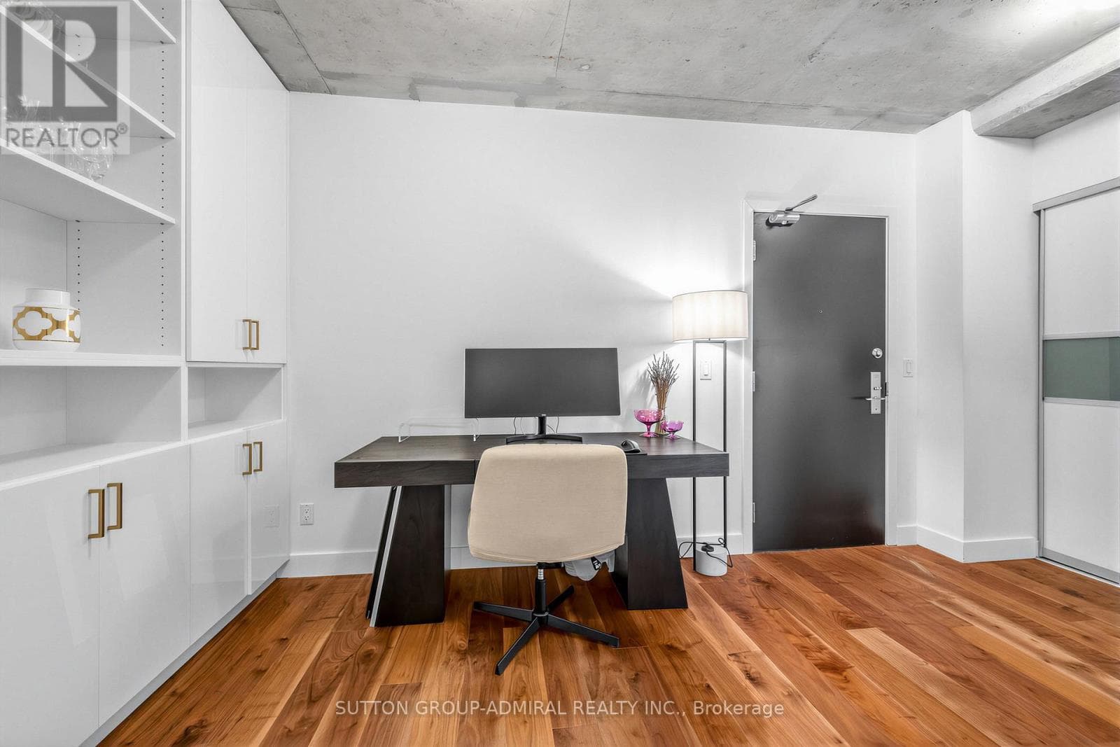 Single Family at 907- 55 Stewart Street, Toronto (Waterfront Communities), Ontario - Photo 4 - RE/MAX Garden City Realty