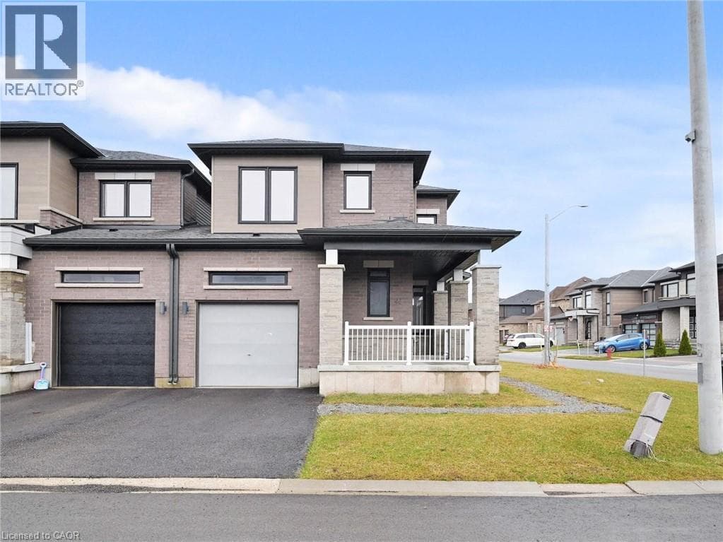 Single Family at 41 BENTGRASS Drive, Welland, Ontario - Photo 2 - RE/MAX Garden City Realty