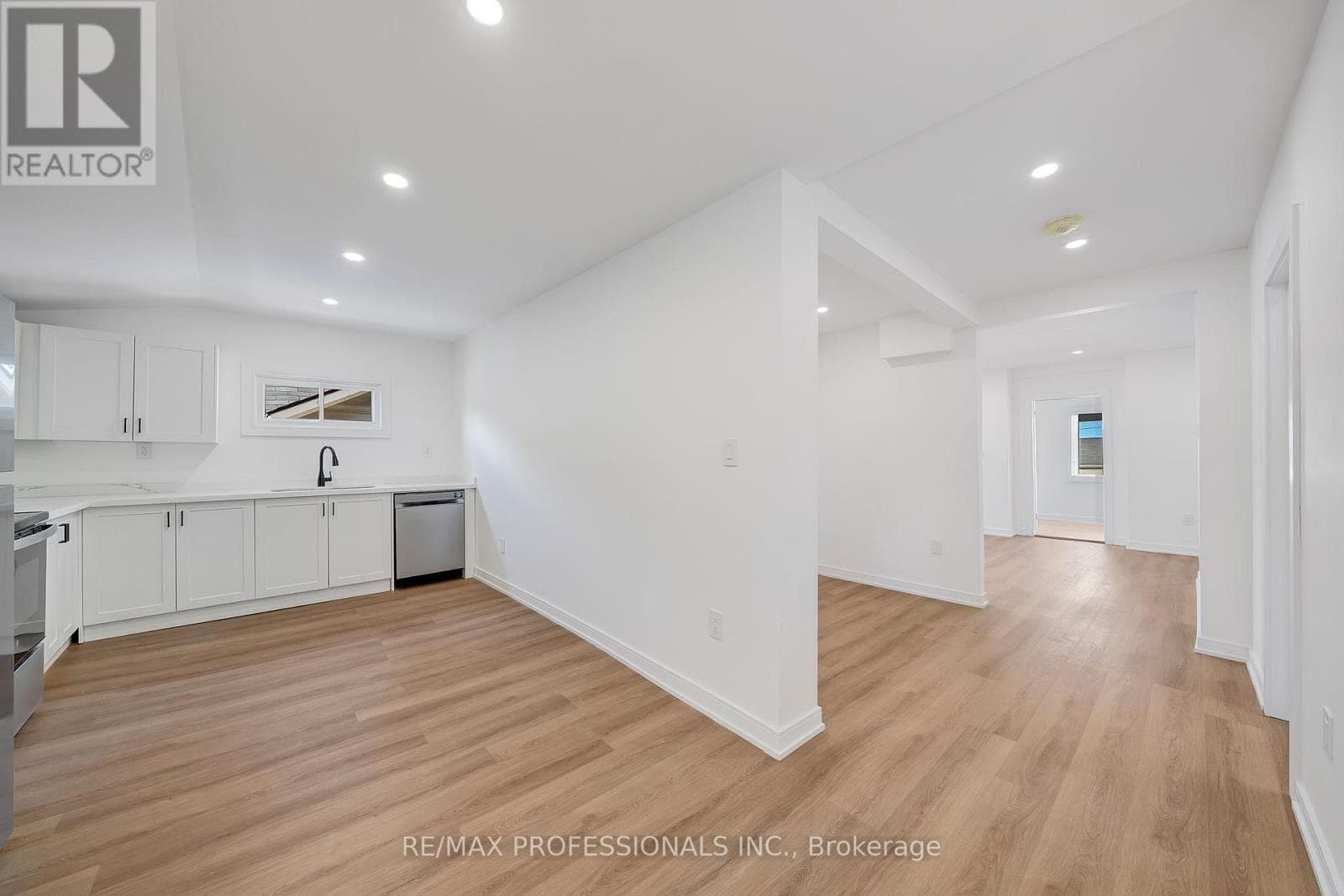 Multi-family at 27 Oakdale Avenue, St. Catharines (Oakdale), Ontario - Photo 6 - RE/MAX Garden City Realty