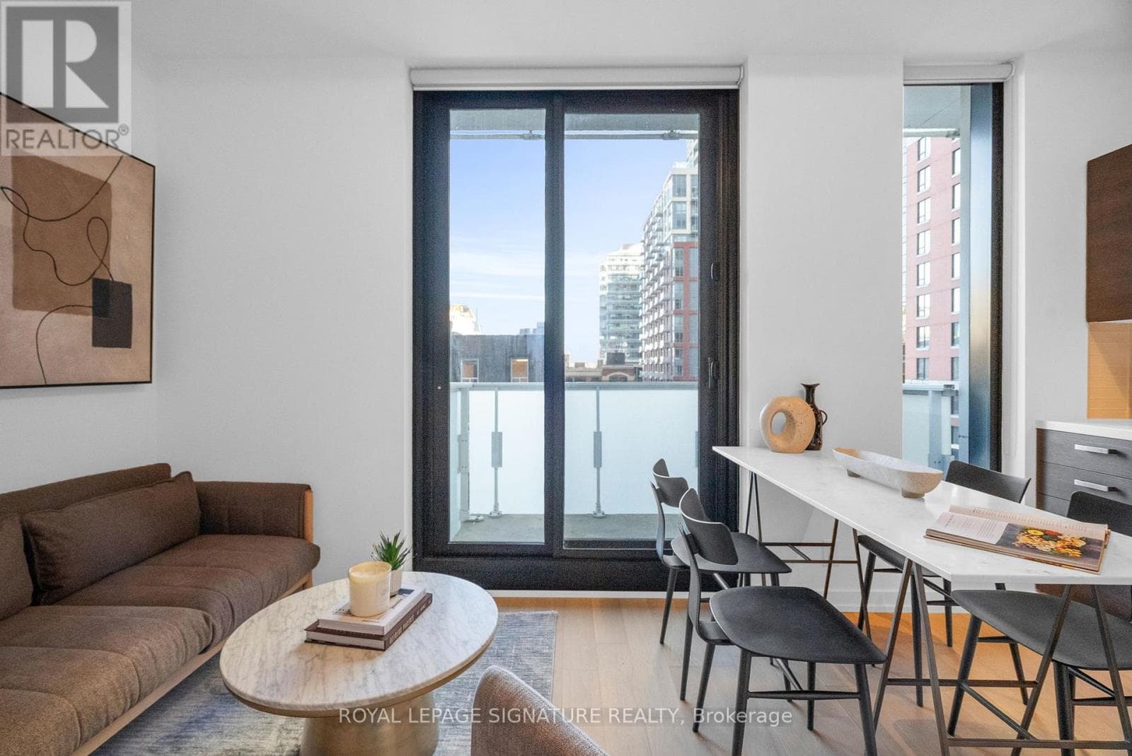 Single Family at 606- 11 Charlotte Street, Toronto (Waterfront Communities), Ontario - Photo 6 - RE/MAX Garden City Realty