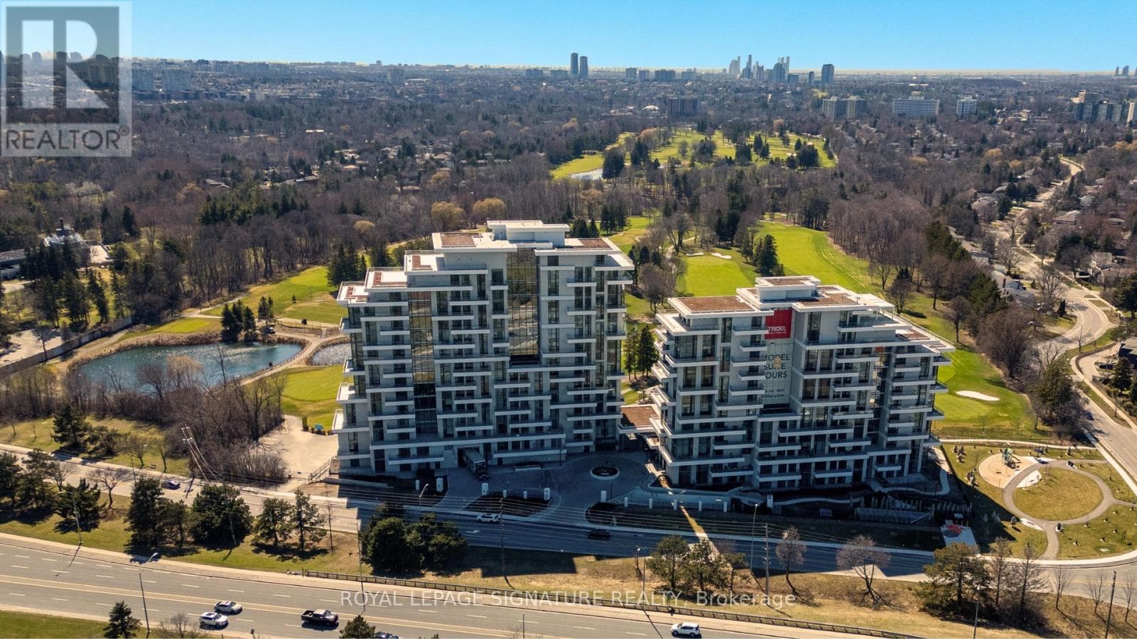 617- 399 Royal Orchard Boulevard