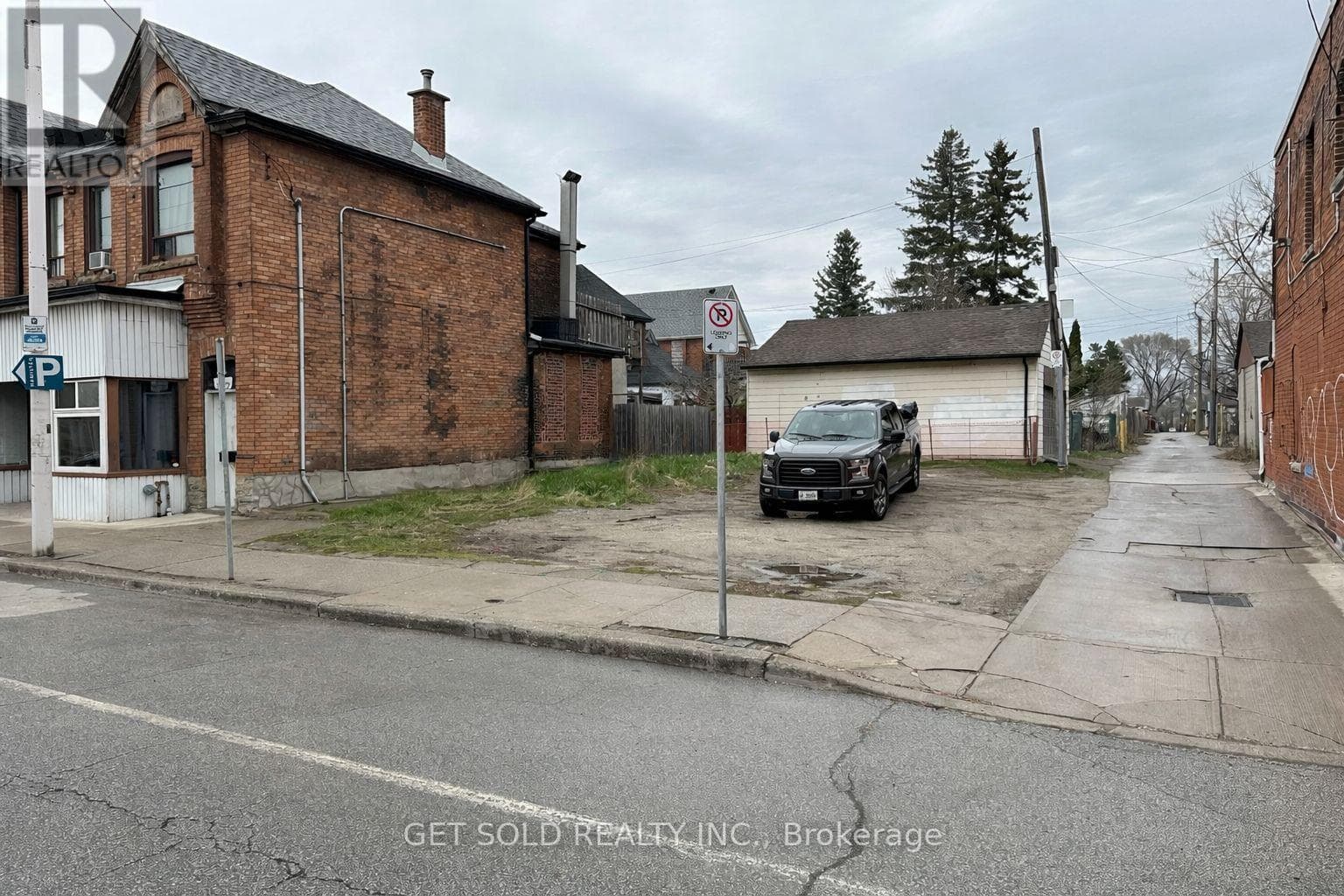 325 Barton Street