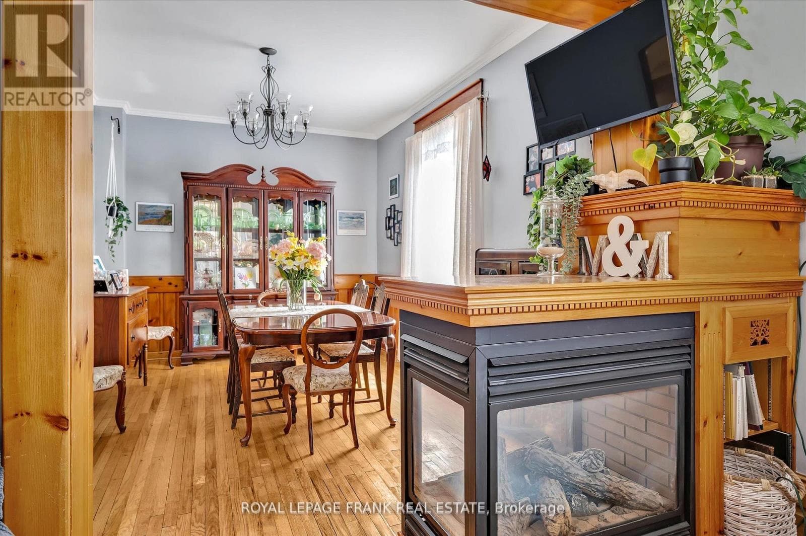 Single Family at 46 Sophia Street, Peterborough (Ashburnham Ward 4), Ontario - Photo 10 - RE/MAX Garden City Realty