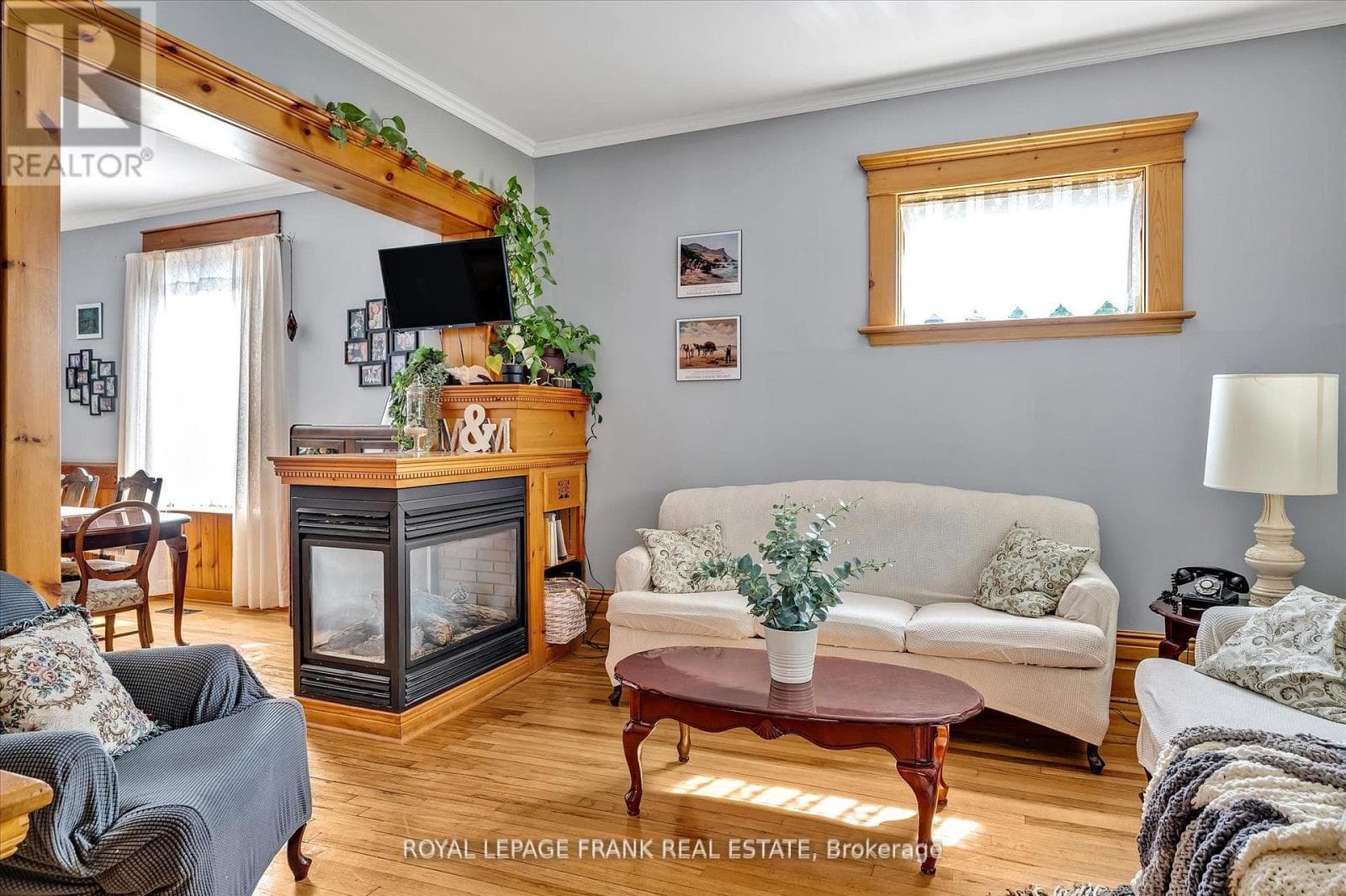 Single Family at 46 Sophia Street, Peterborough (Ashburnham Ward 4), Ontario - Photo 7 - RE/MAX Garden City Realty