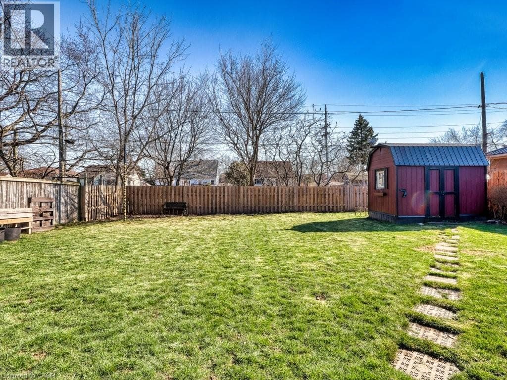 Single Family at 52 CARTER Street, Port Colborne, Ontario - Photo 5 - RE/MAX Garden City Realty