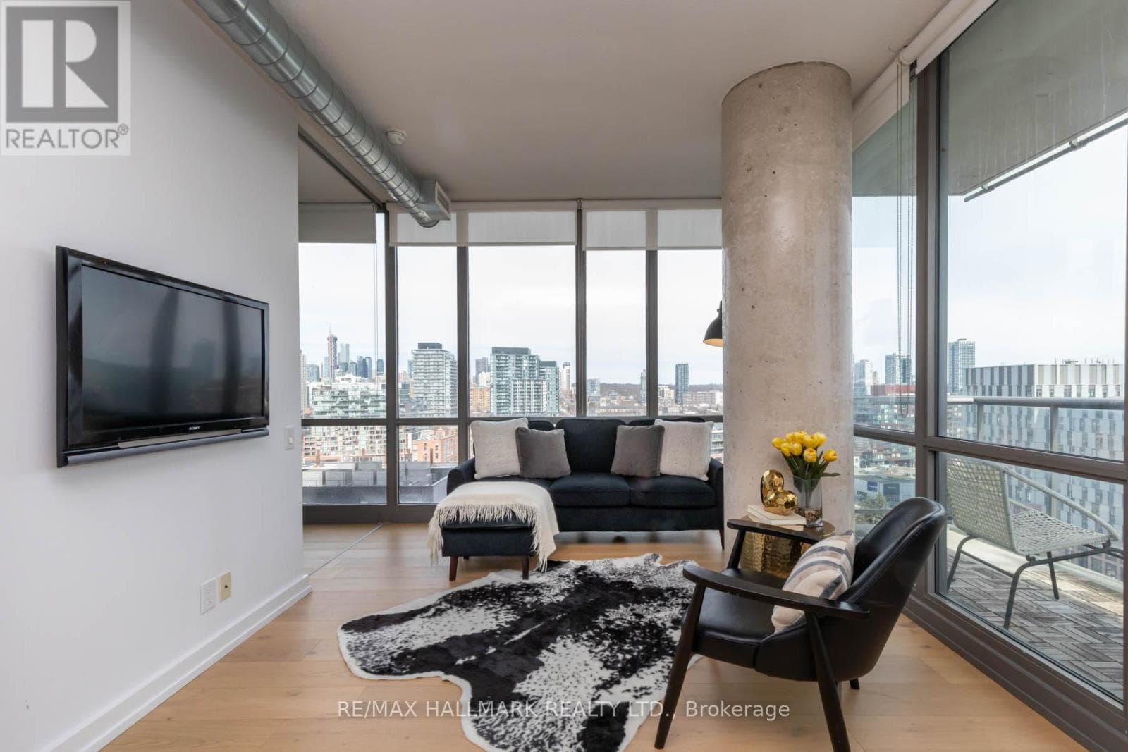 Single Family at 1502- 33 Mill Street, Toronto (Waterfront Communities), Ontario - Photo 5 - RE/MAX Garden City Realty
