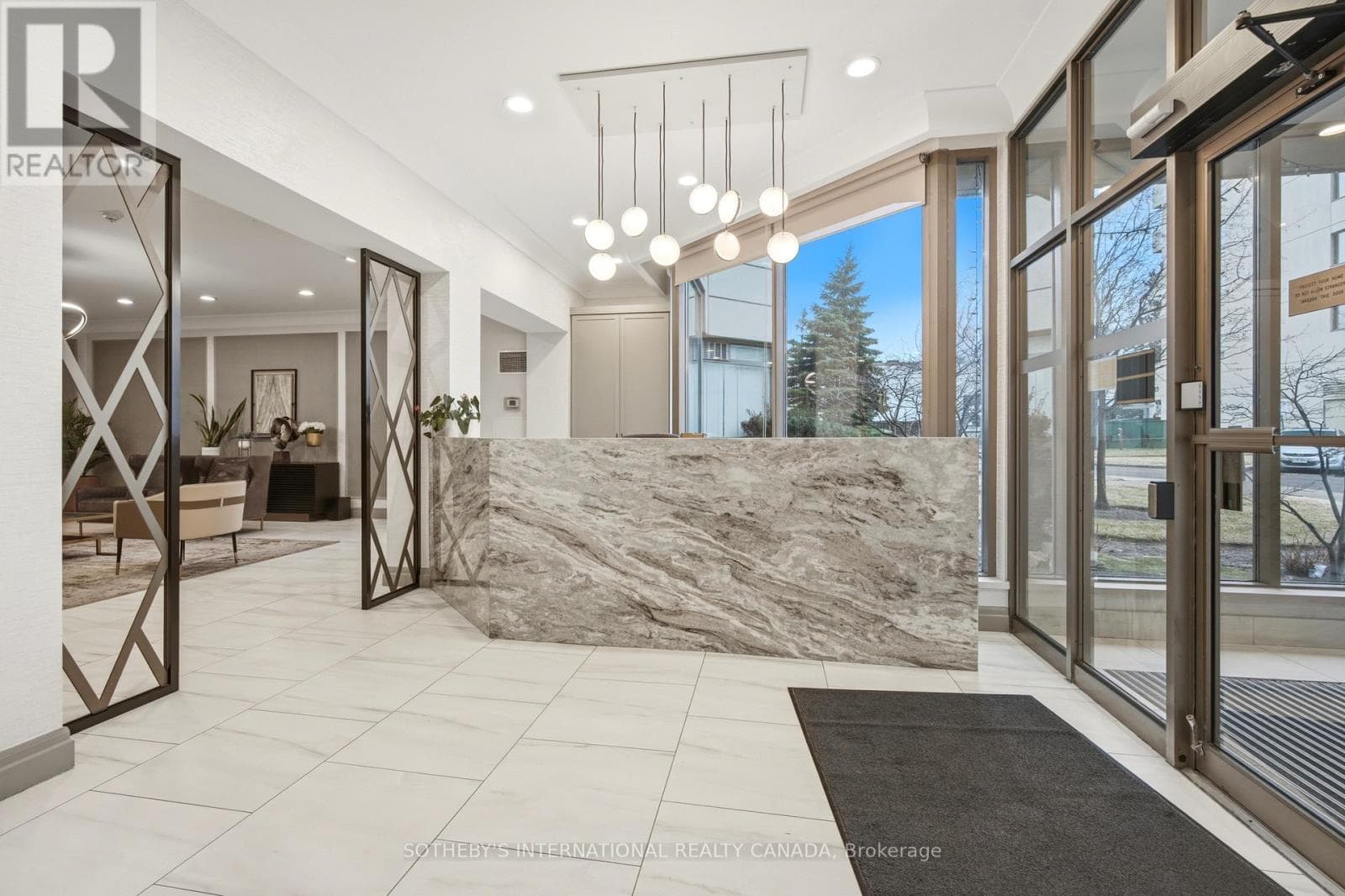 Single Family at 1202- 75 King Street, Mississauga (Cooksville), Ontario - Photo 5 - RE/MAX Garden City Realty