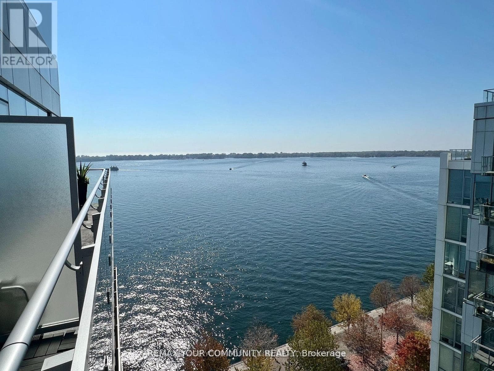 1109- 39 Queens Quay