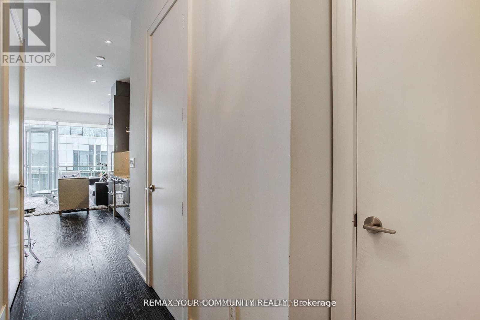 Single Family at 1109- 39 Queens Quay, Toronto (Waterfront Communities), Ontario - Photo 8 - RE/MAX Garden City Realty