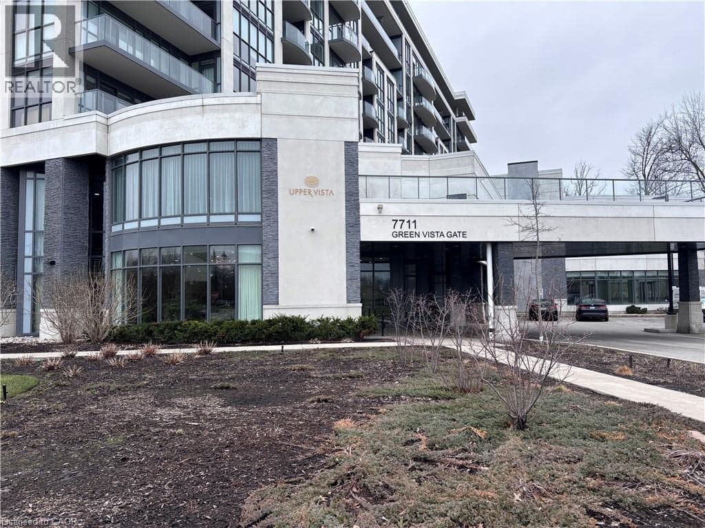 Single Family at 803- 7711 GREEN VISTA Gate, Niagara Falls, Ontario - Photo 4 - RE/MAX Garden City Realty