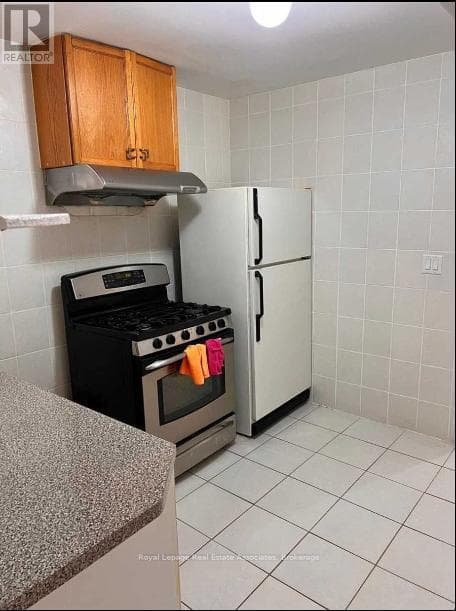 Single Family at 11 Zeng Cheng Drive, Markham (Victoria Square), Ontario - Photo 4 - RE/MAX Garden City Realty