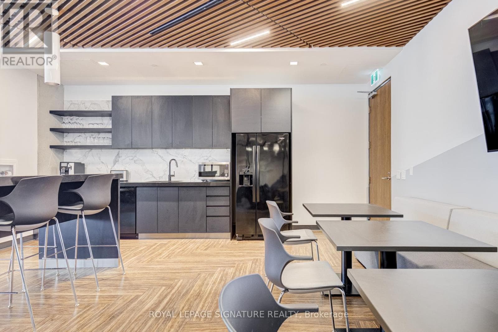 Office at 1300- 130 Queens Quay, Toronto (Waterfront Communities), Ontario - Photo 3 - RE/MAX Garden City Realty