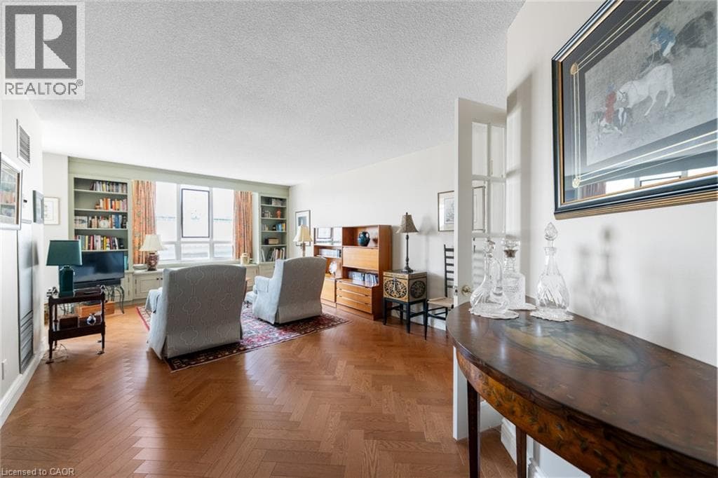 Single Family at 301- 2287 LAKE SHORE Boulevard, Toronto, Ontario - Photo 7 - RE/MAX Garden City Realty