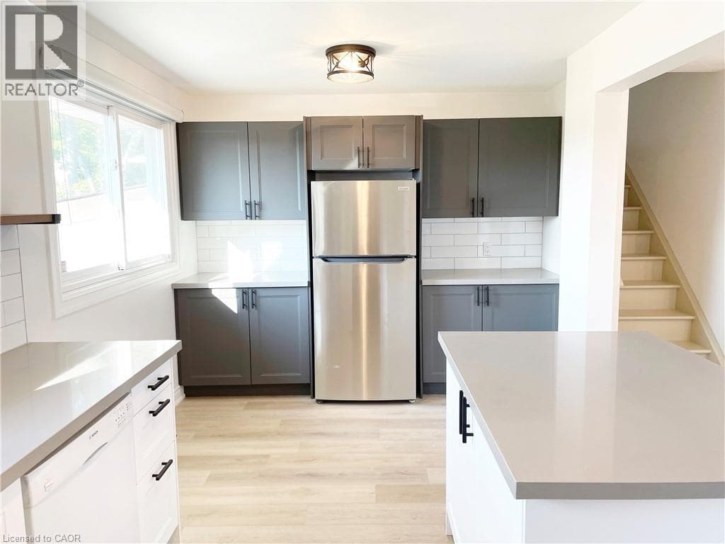 Single Family at 54 NELLO Street, St. Catharines, Ontario - Photo 9 - RE/MAX Garden City Realty