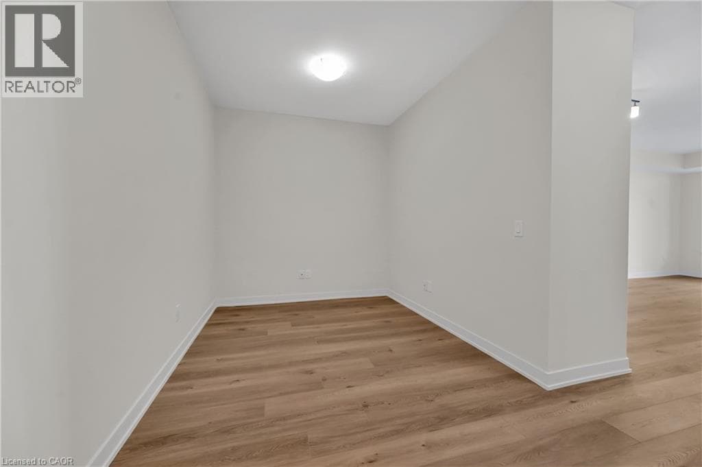 Single Family at 1607- 385 WINSTON Road, Grimsby, Ontario - Photo 4 - RE/MAX Garden City Realty