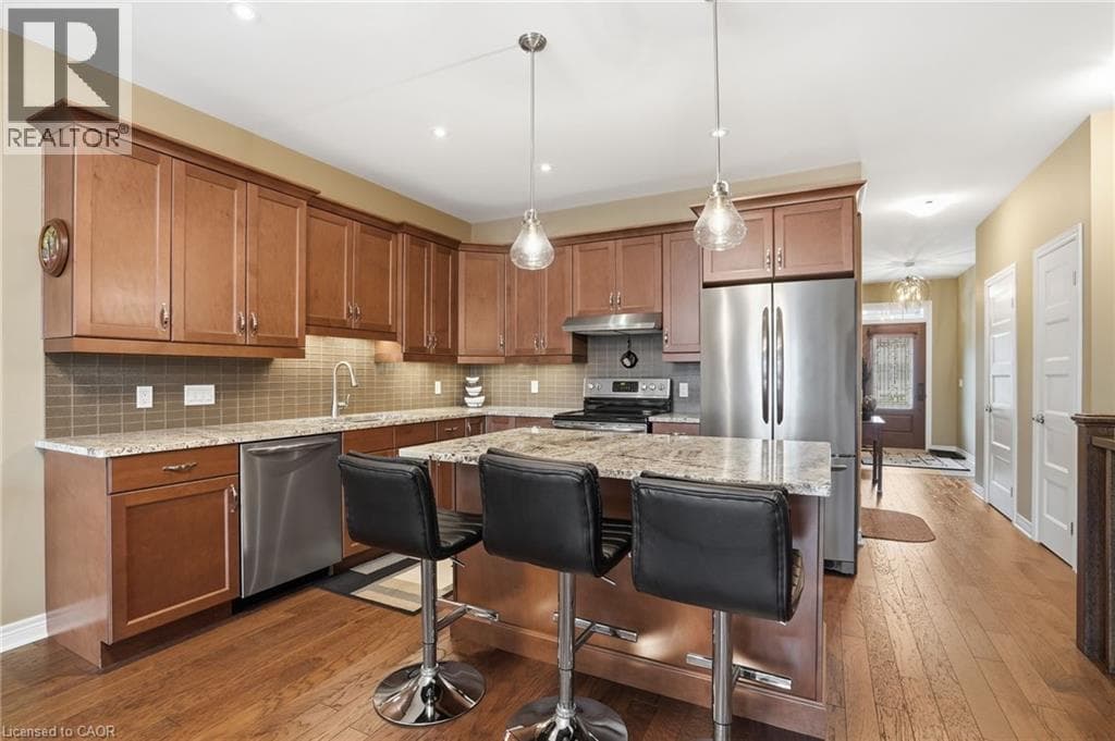 Single Family at 8- 215 VANSICKLE Road, St. Catharines, Ontario - Photo 7 - RE/MAX Garden City Realty