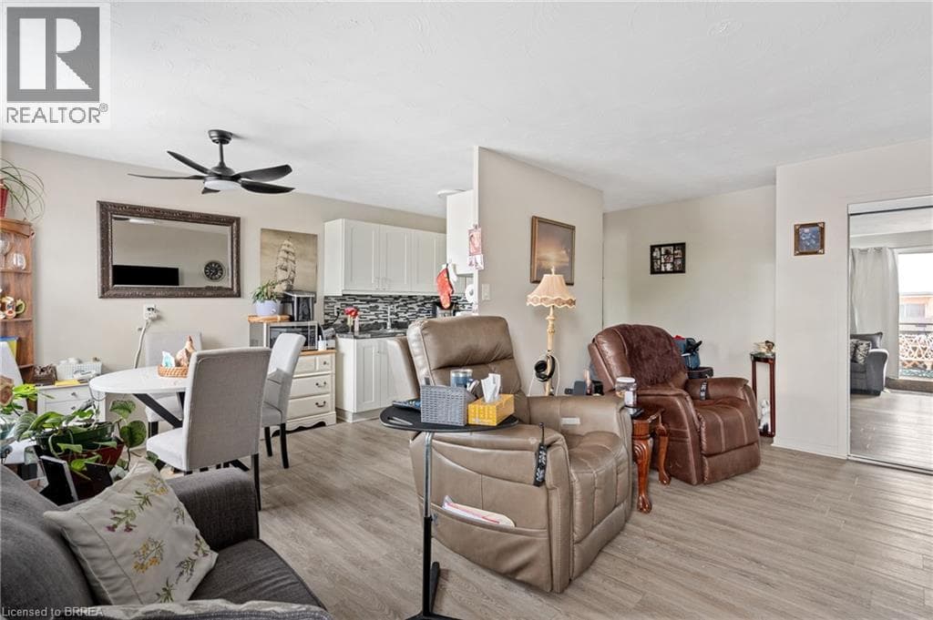 Single Family at 323- 485 THOROLD Road, Welland, Ontario - Photo 9 - RE/MAX Garden City Realty