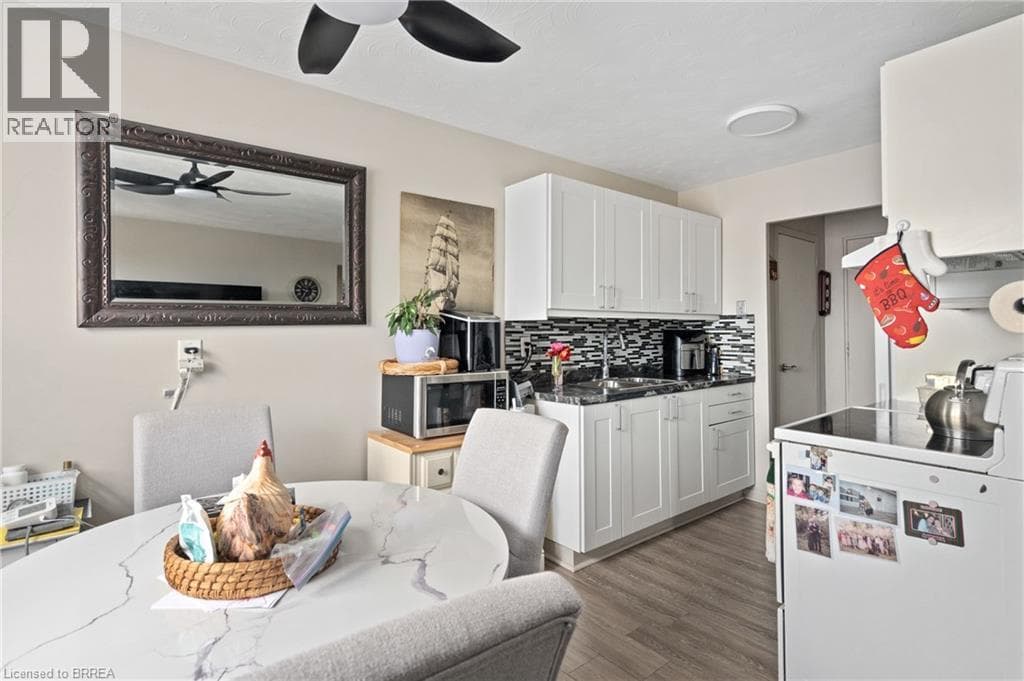 Single Family at 323- 485 THOROLD Road, Welland, Ontario - Photo 10 - RE/MAX Garden City Realty