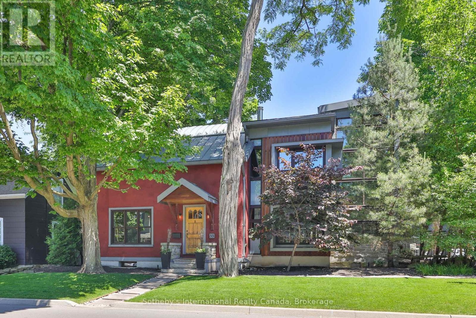 55 Chisholm Street
