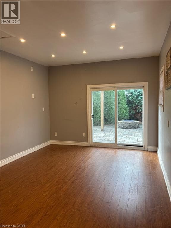 Single Family at 4404 MORRISON Street, Niagara Falls, Ontario - Photo 9 - RE/MAX Garden City Realty