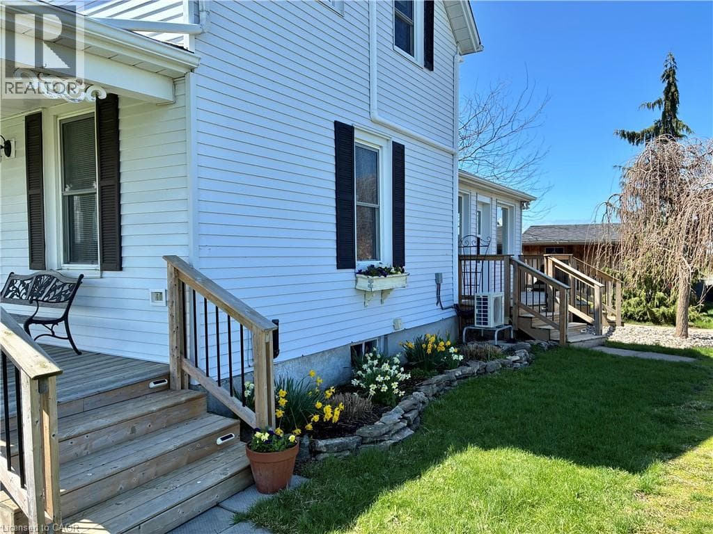 Single Family at 594 NIAGARA STONE Road, Niagara-on-the-Lake, Ontario - Photo 4 - RE/MAX Garden City Realty