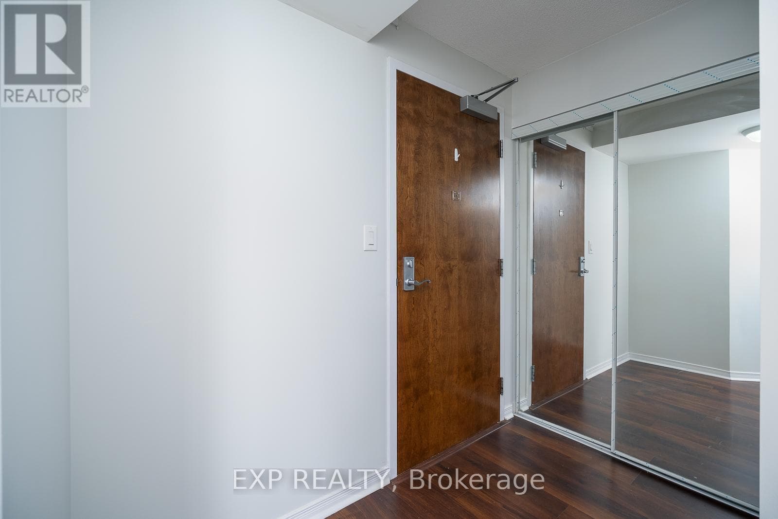 Single Family at 519- 4600 Steeles Avenue, Markham (Milliken Mills East), Ontario - Photo 7 - RE/MAX Garden City Realty