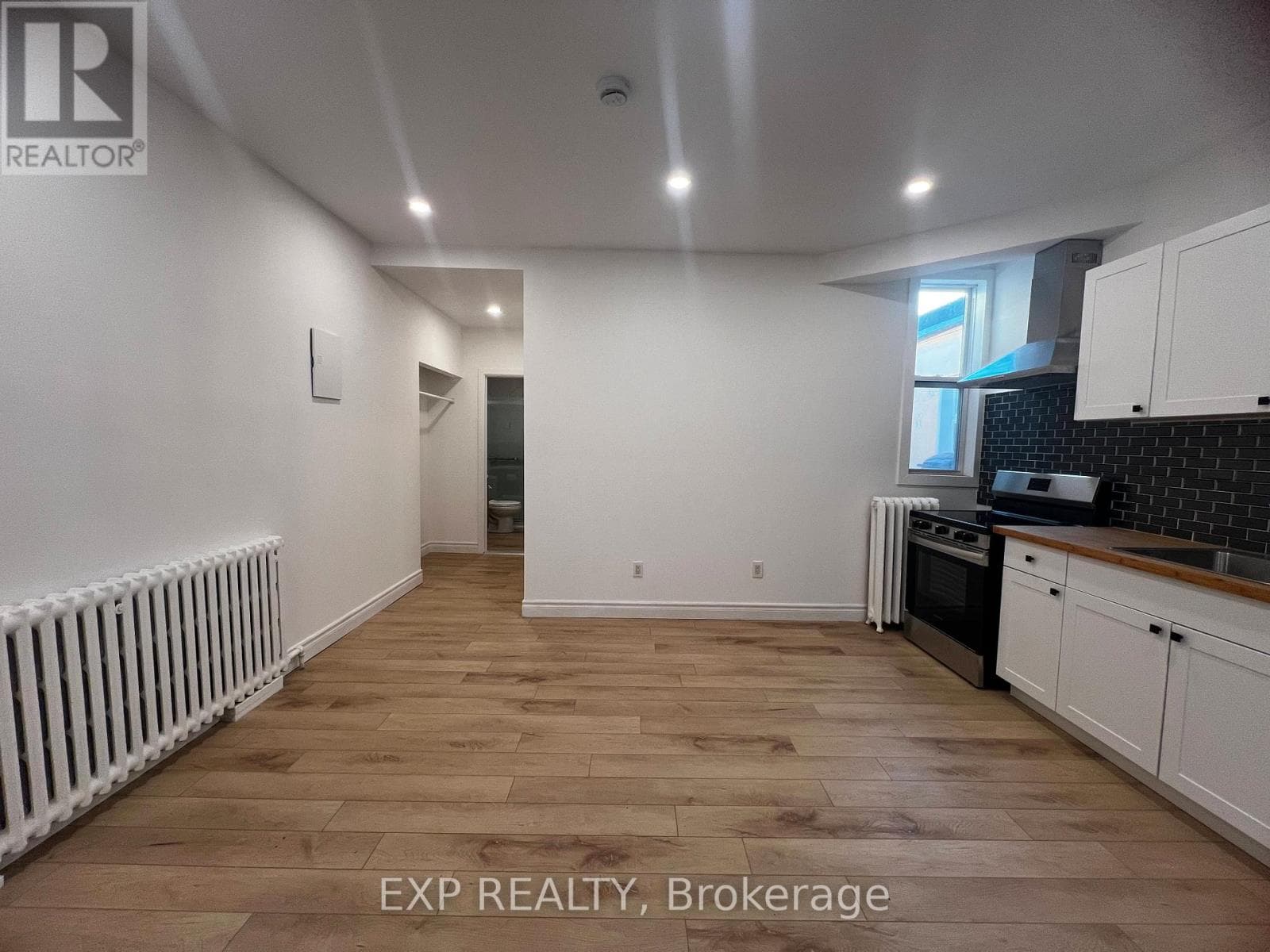 Single Family at 102- 804A St Clair Avenue, Toronto (Oakwood Village), Ontario - Photo 3 - RE/MAX Garden City Realty
