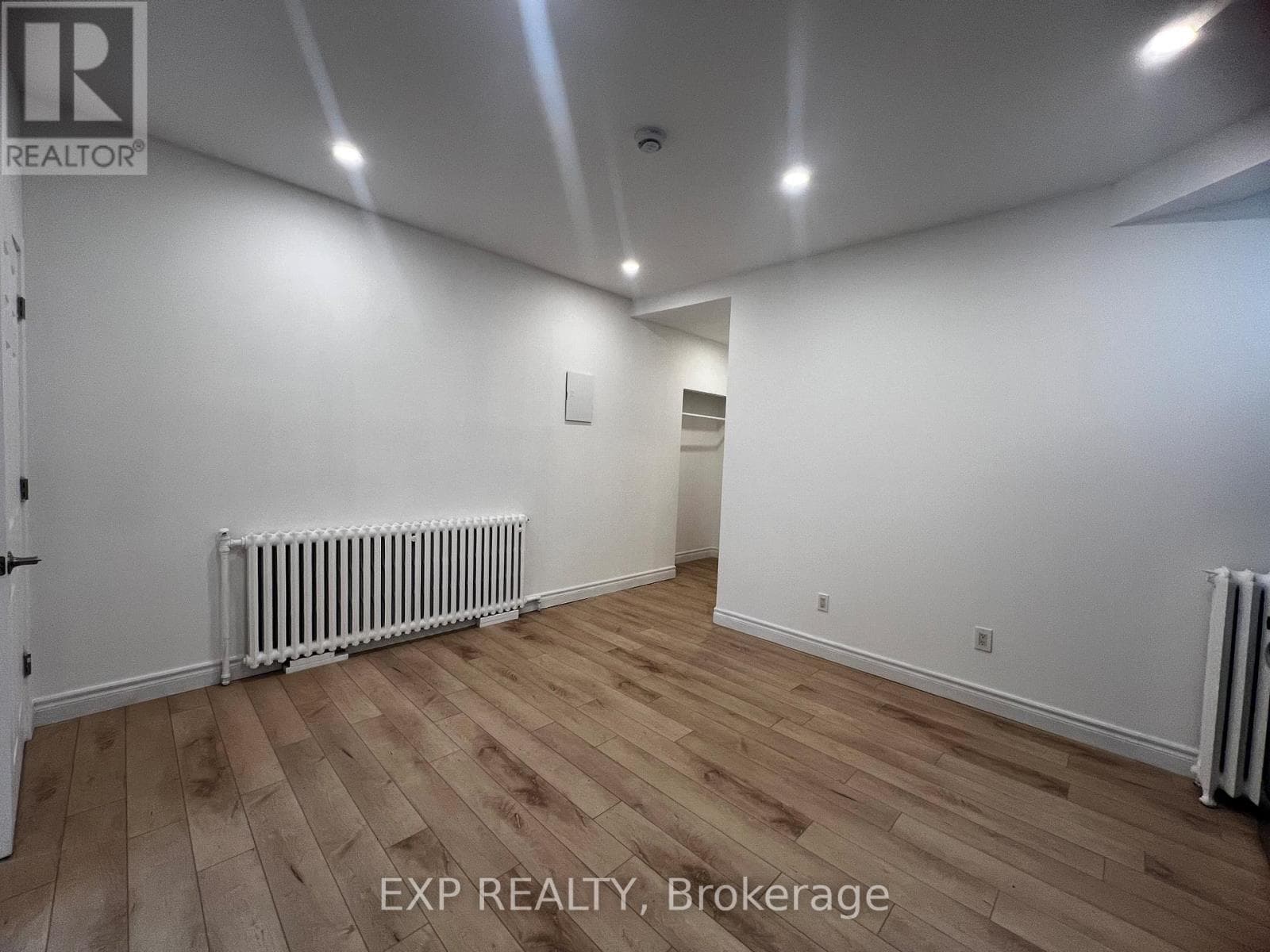 Single Family at 102- 804A St Clair Avenue, Toronto (Oakwood Village), Ontario - Photo 7 - RE/MAX Garden City Realty