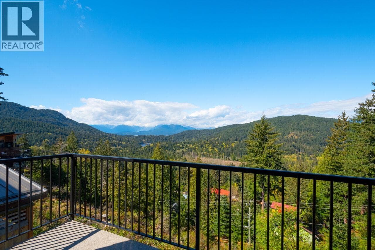 Single Family at 897 RIVENDELL Drive, Bowen Island, British Columbia - Photo 6 - RE/MAX Garden City Realty