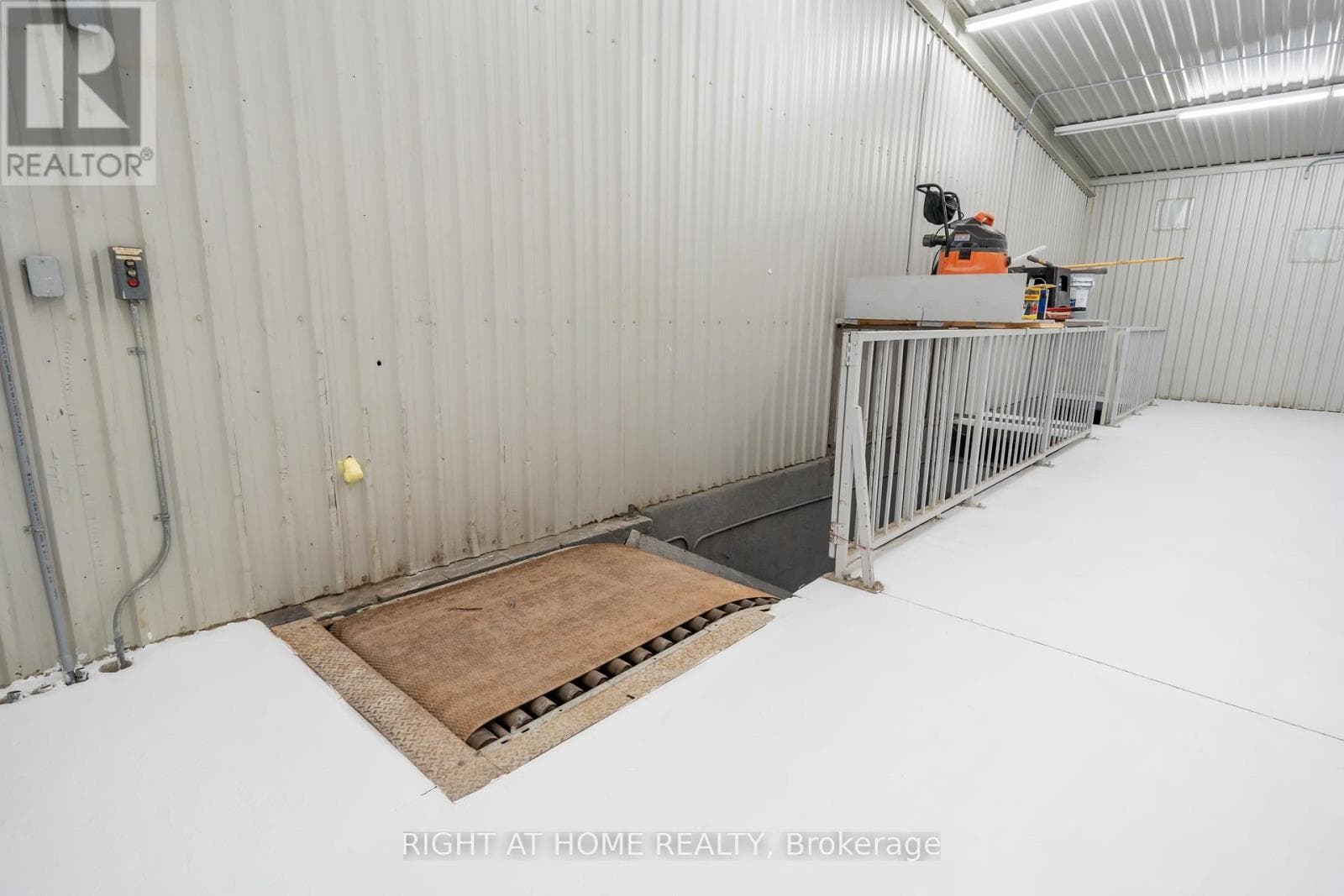 Industrial at Highway #20, Grimsby (Grimsby Escarpment), Ontario - Photo 2 - RE/MAX Garden City Realty