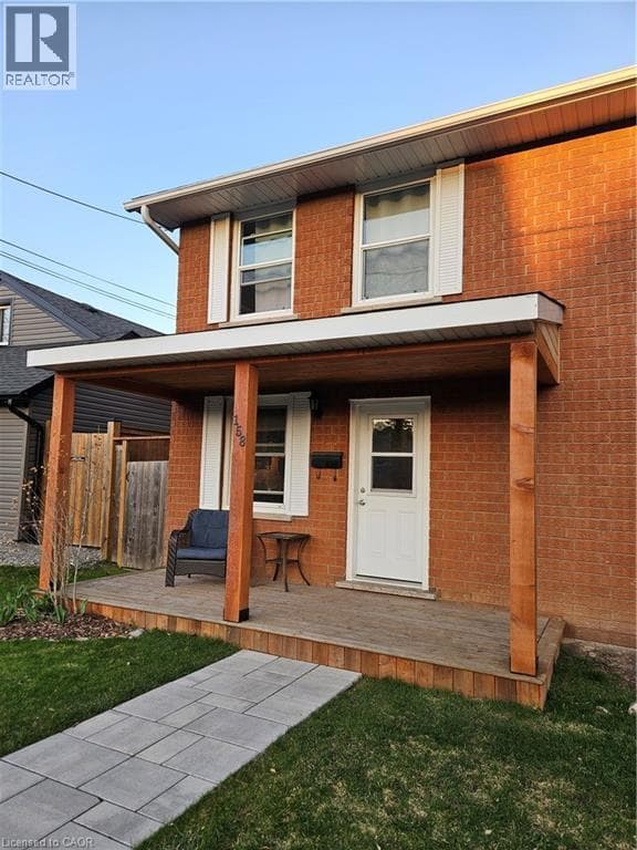 158 DUFFERIN Street