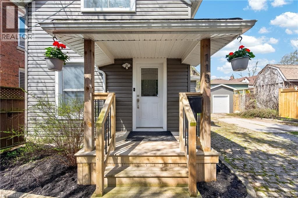 Single Family at 113 NIAGARA Street, Welland, Ontario - Photo 3 - RE/MAX Garden City Realty