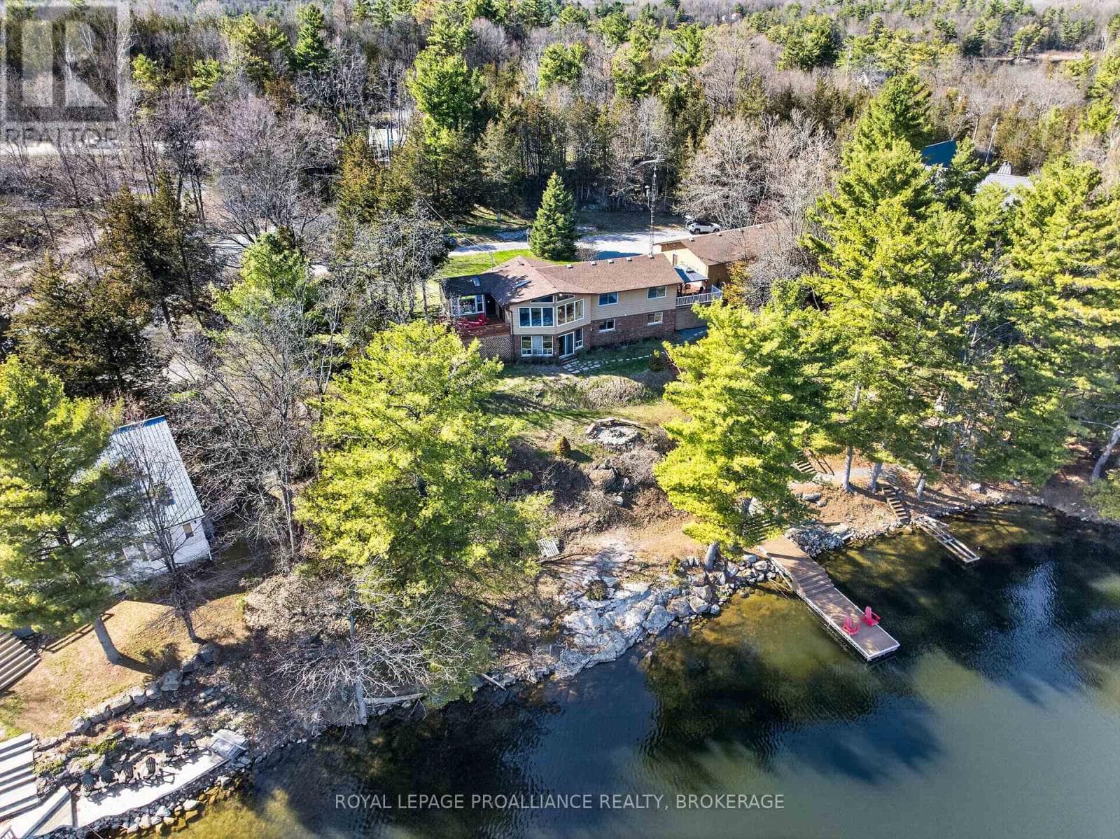 Single Family at 3037 Hilltop Lane, Frontenac (Frontenac South), Ontario - Photo 4 - RE/MAX Garden City Realty