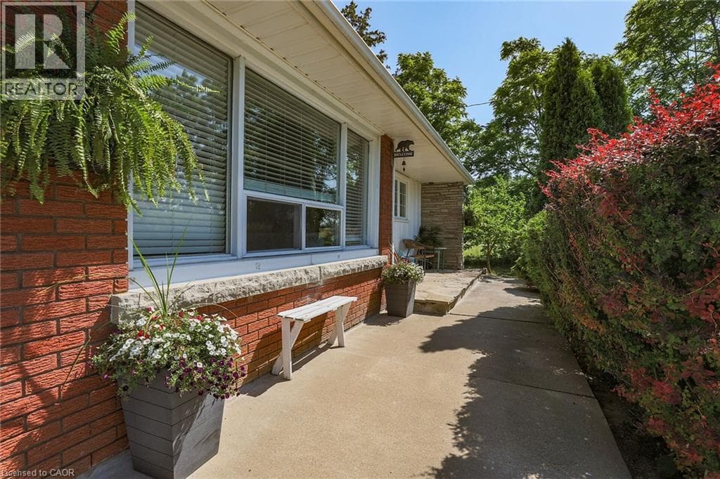Single Family at 73222 #27 REGIONAL Road, Wainfleet, Ontario - Photo 5 - RE/MAX Garden City Realty