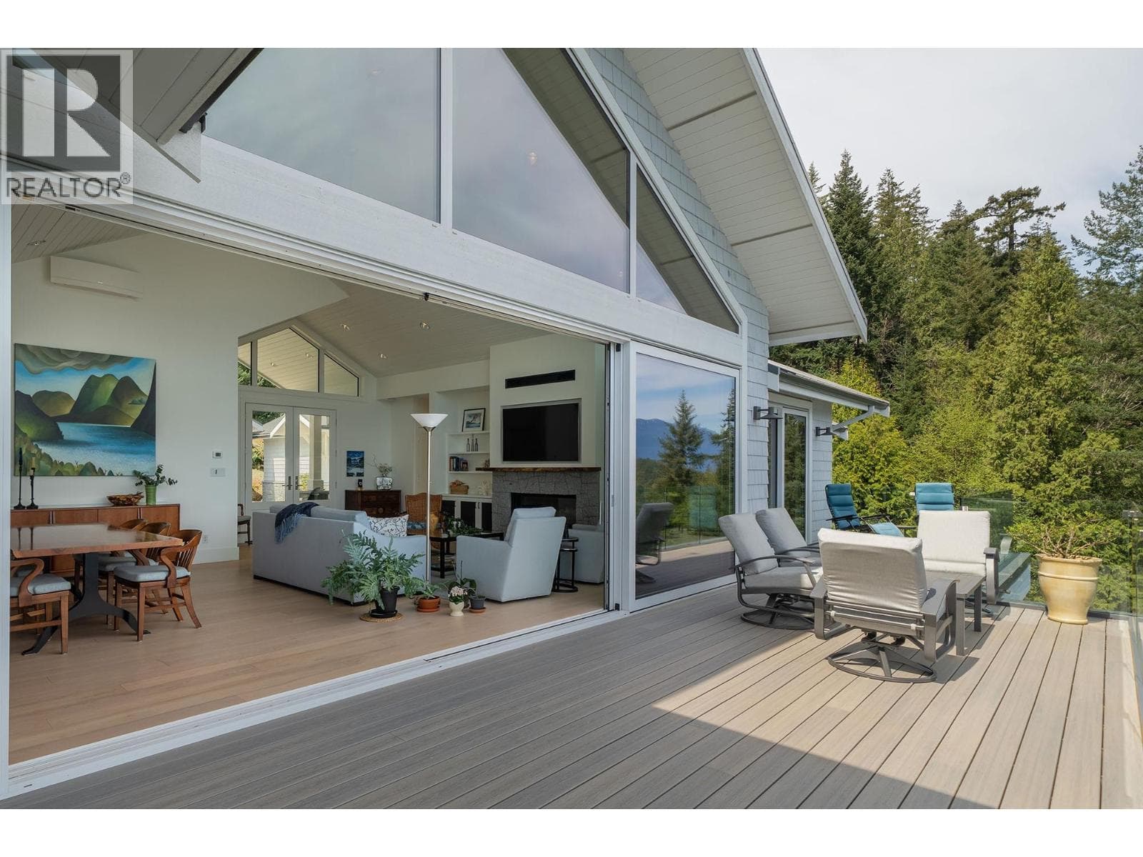 Single Family at 743 CHANNELVIEW Drive, Bowen Island, British Columbia - Photo 5 - RE/MAX Garden City Realty