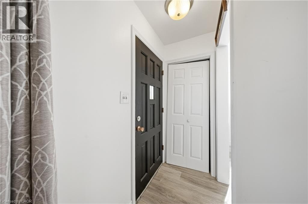 Single Family at 6376 ASH Street, Niagara Falls, Ontario - Photo 3 - RE/MAX Garden City Realty
