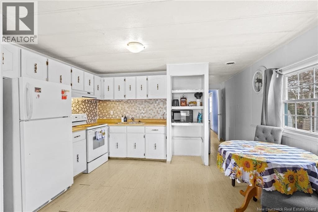 Single Family at , Lincoln, New Brunswick - Photo 4 - RE/MAX Garden City Realty