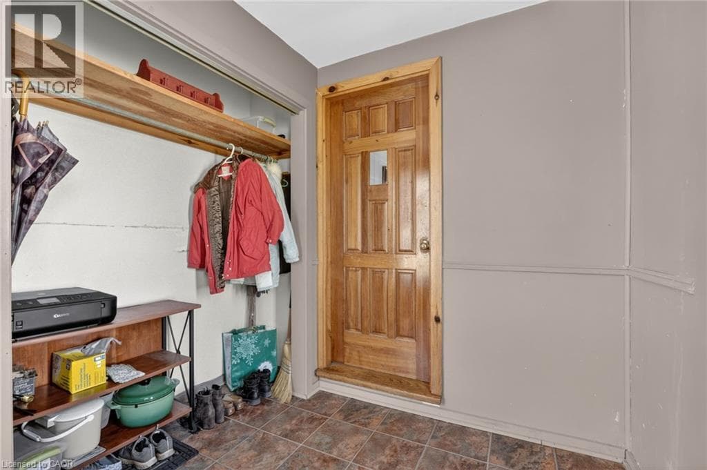 Single Family at 3149 JEWELL Avenue, Fort Erie, Ontario - Photo 6 - RE/MAX Garden City Realty