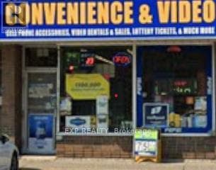 1122 Simcoe Street