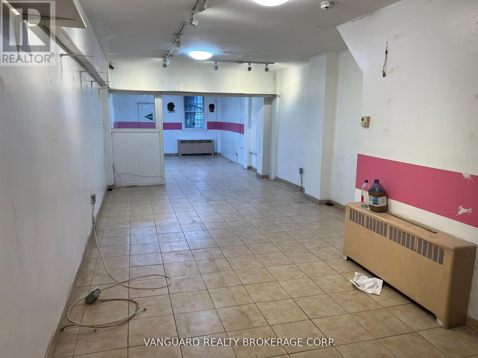 Retail at 1621-1625 Eglinton Avenue, Toronto (Oakwood Village), Ontario - Photo 9 - RE/MAX Garden City Realty