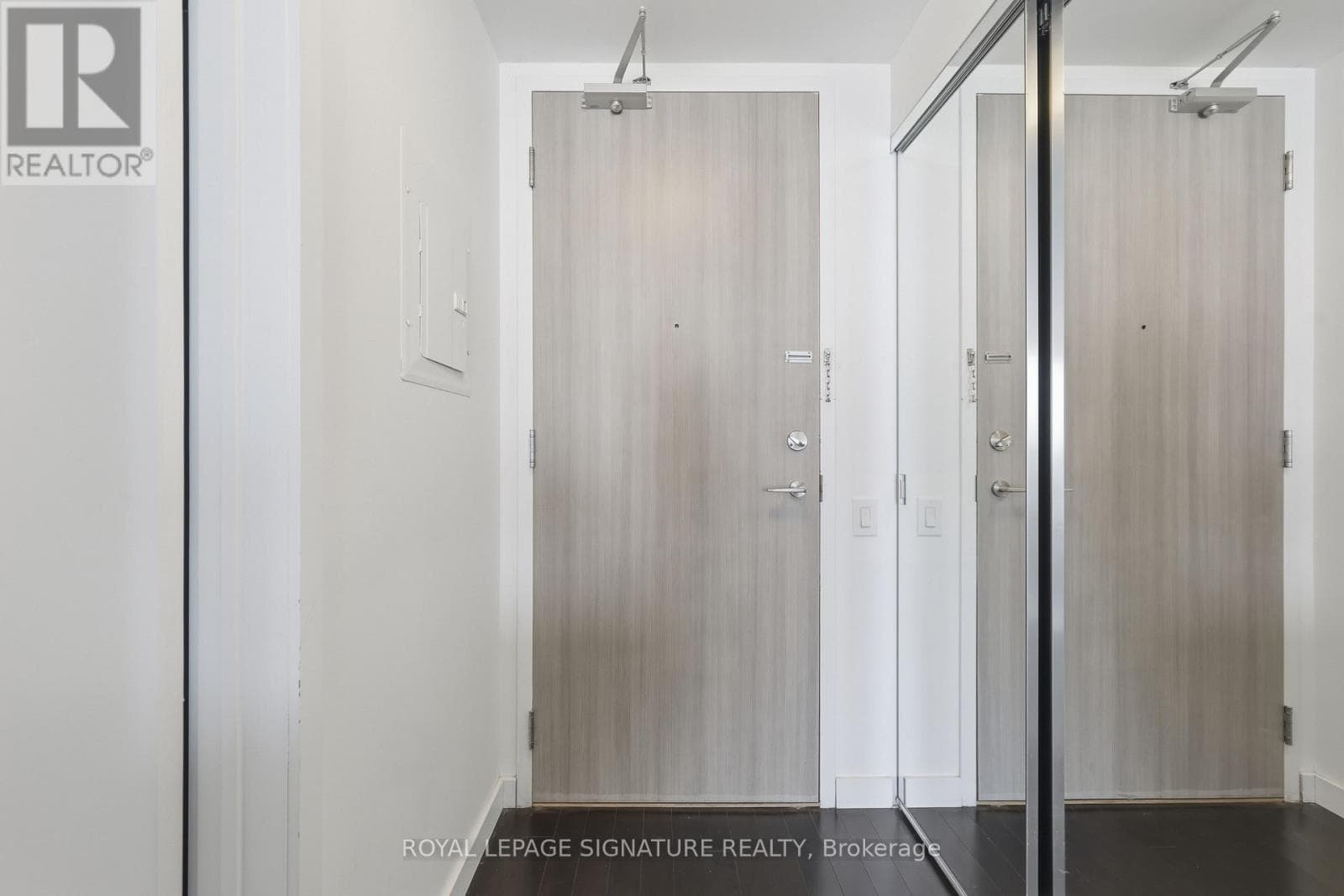 Single Family at 2805- 390 Cherry Street, Toronto (Waterfront Communities), Ontario - Photo 4 - RE/MAX Garden City Realty