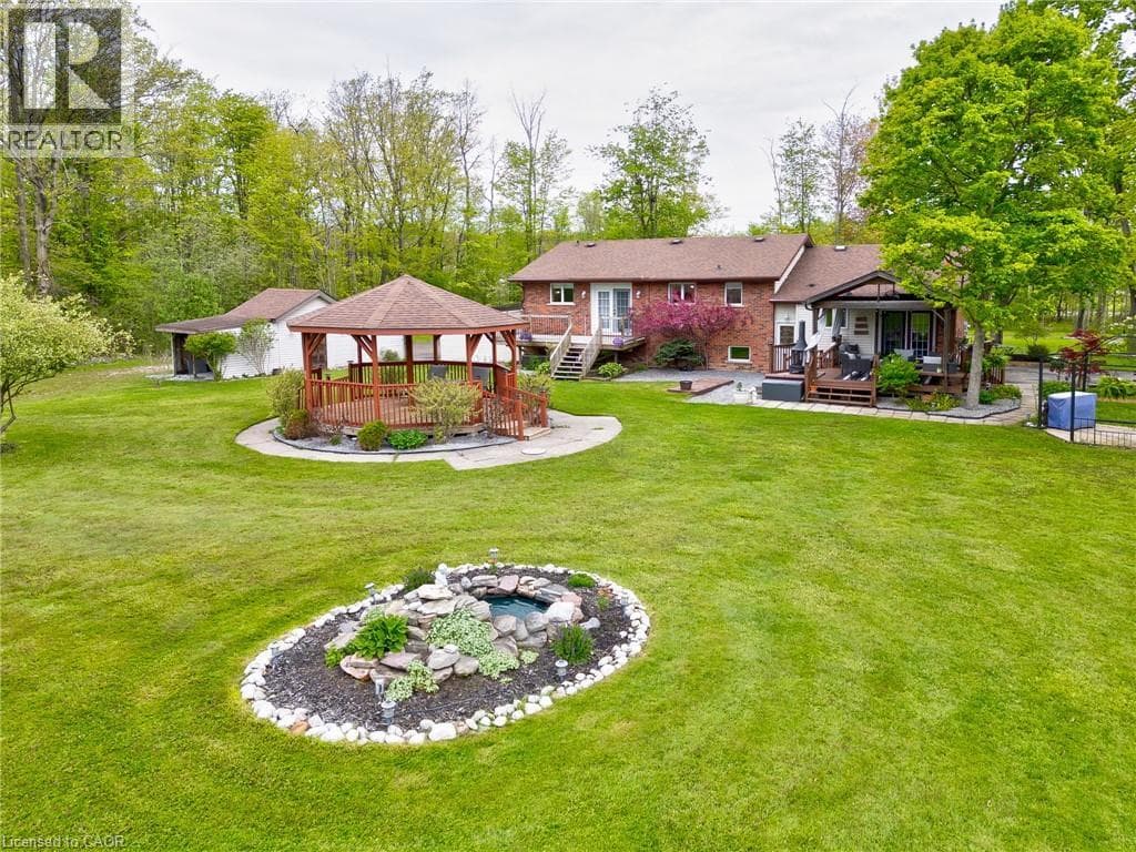 Single Family at 2859 DOMINION Road, Fort Erie, Ontario - Photo 2 - RE/MAX Garden City Realty