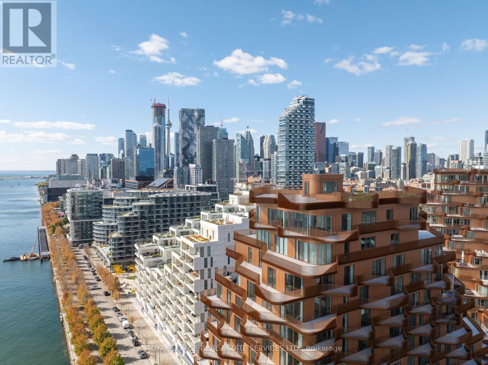 Single Family at 912- 155 Merchants' Wharf, Toronto (Waterfront Communities), Ontario - Photo 3 - RE/MAX Garden City Realty