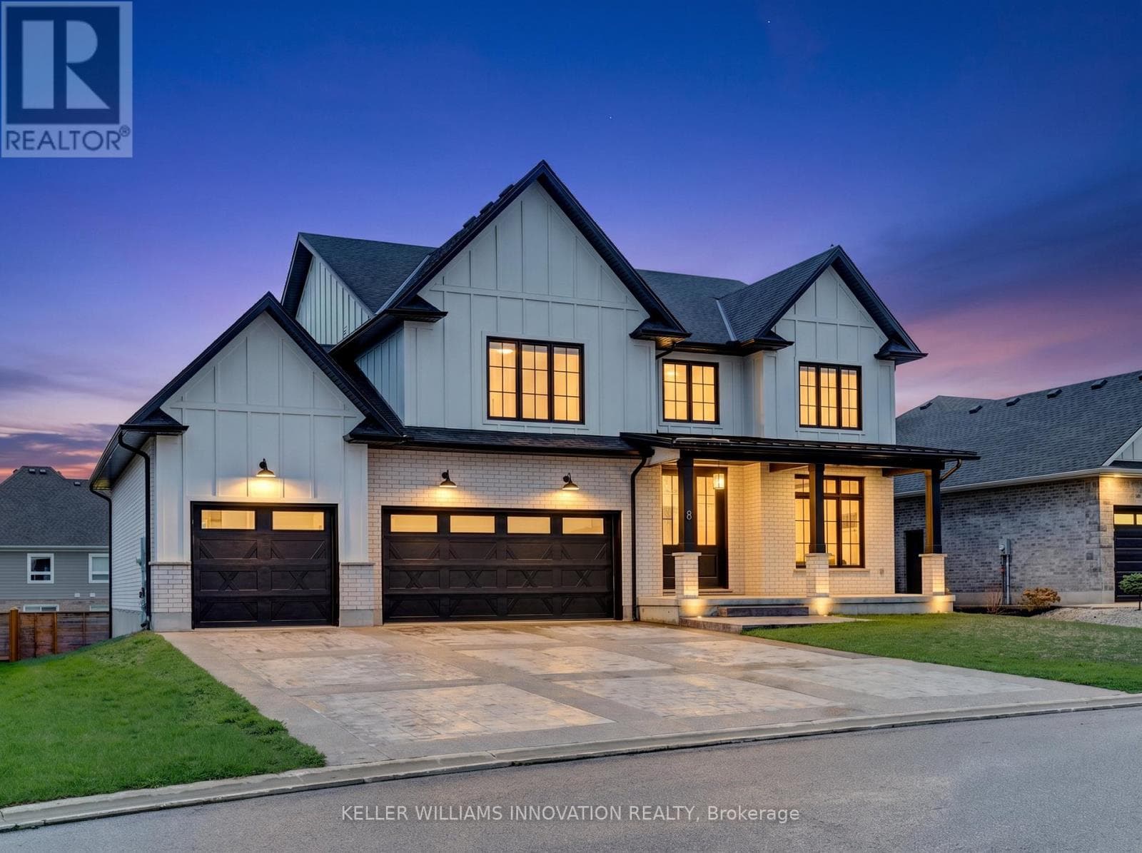 8 Edgeview Crescent